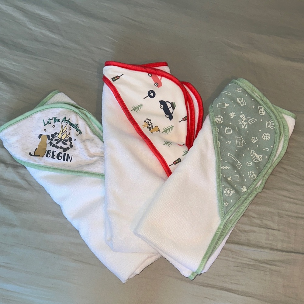 Set of Baby Hooded Towels with Adventure Theme